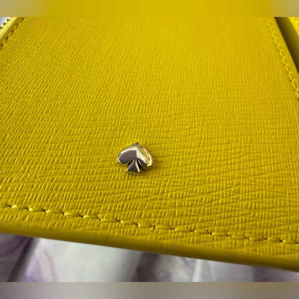 Kate Spade Buzz Small Slim Bifold Wallet - Picture 13 of 16